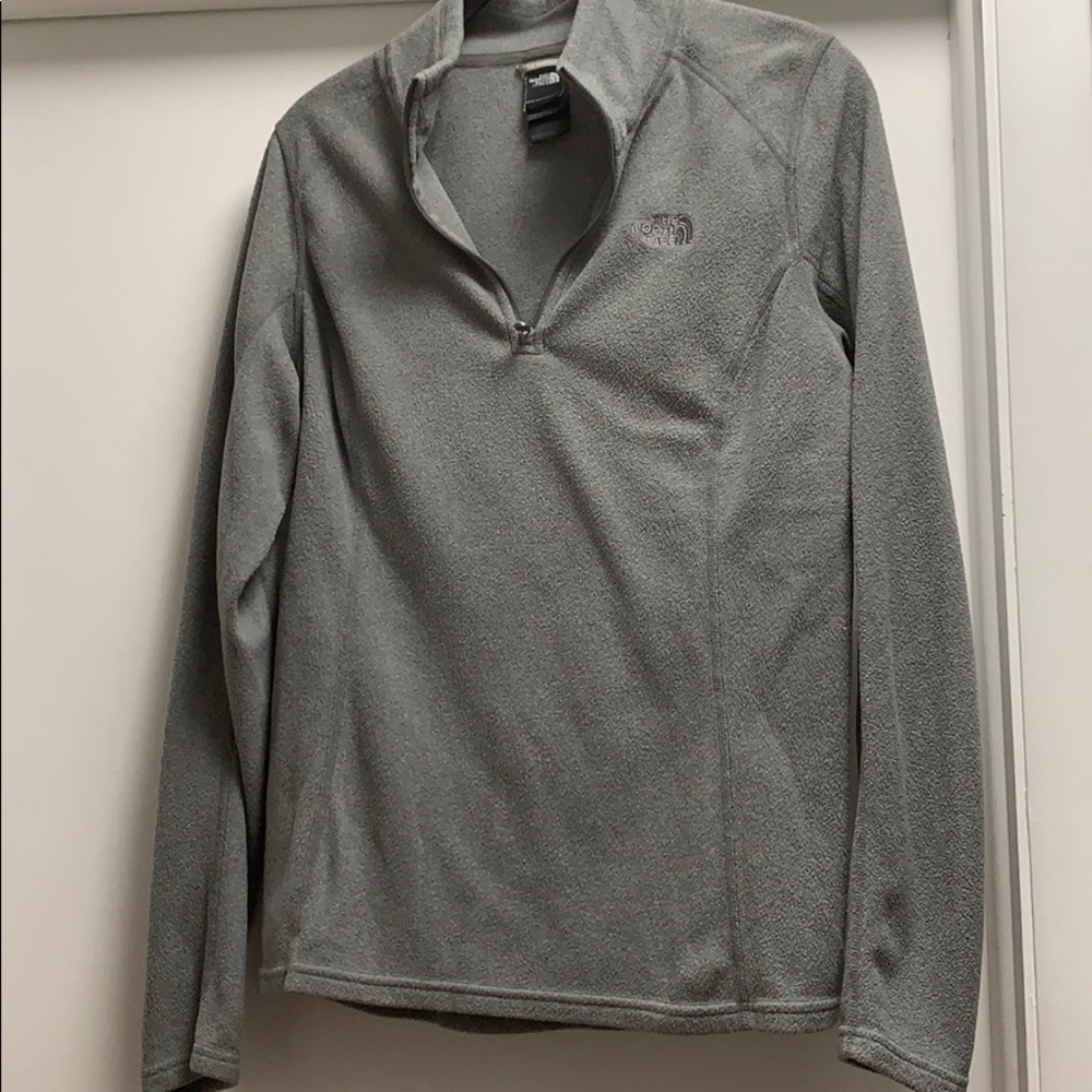 North face pullover